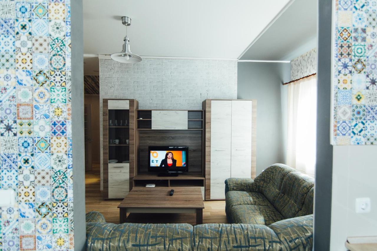 Apartments Faraon 4 Sumy Exterior foto